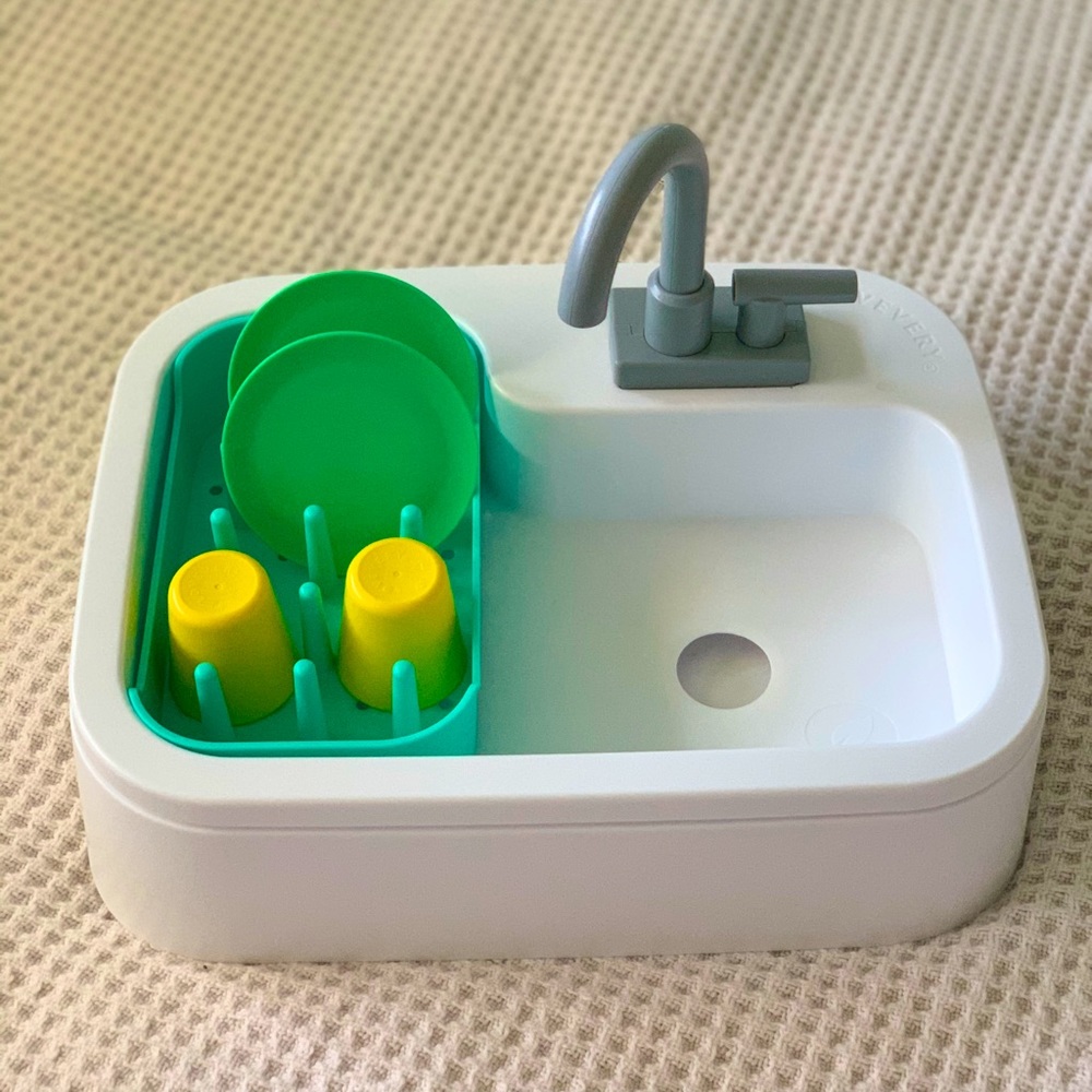 Lovevery Sink